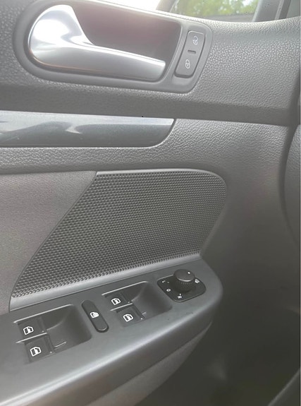 Volkswagen Golf V 5 of 7