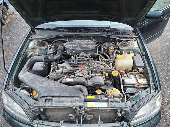 Subaru Legacy 10 of 10