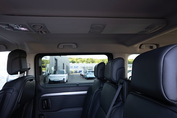 Opel Zafira 12 of 17