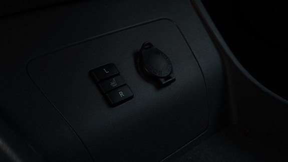 Toyota Prius 17 of 21