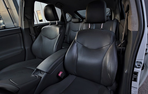 Toyota Prius 19 of 21
