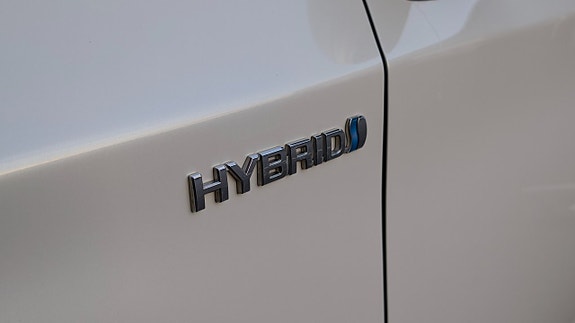 Toyota Prius 9 of 21