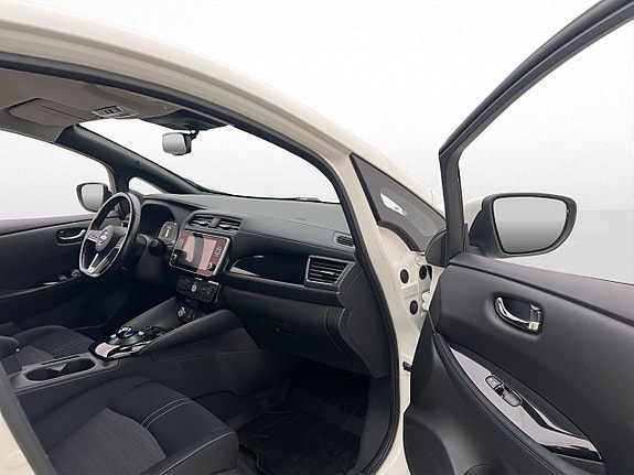 Nissan Leaf 17 of 30