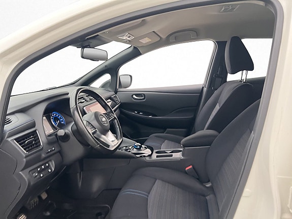 Nissan Leaf 13 of 30