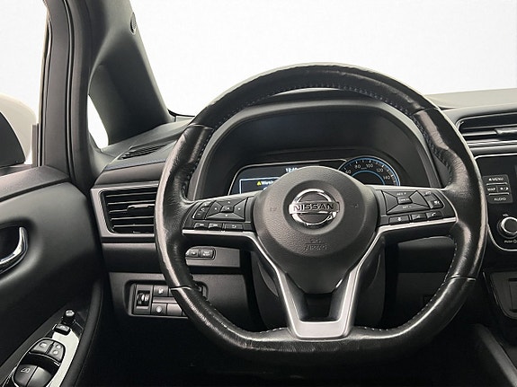 Nissan Leaf 15 of 30