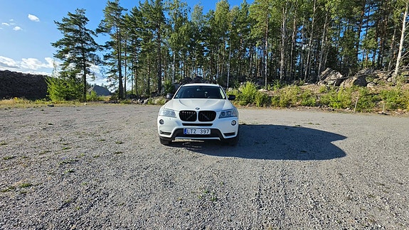 BMW X3 2 of 6