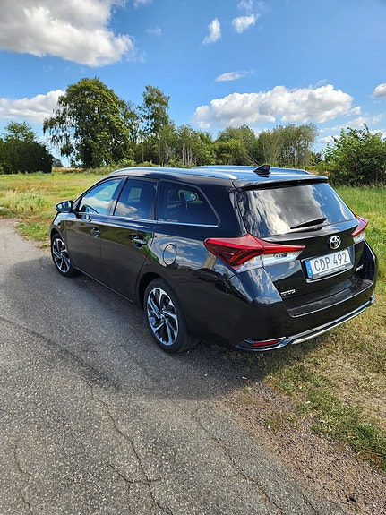 Toyota Auris 4 of 7