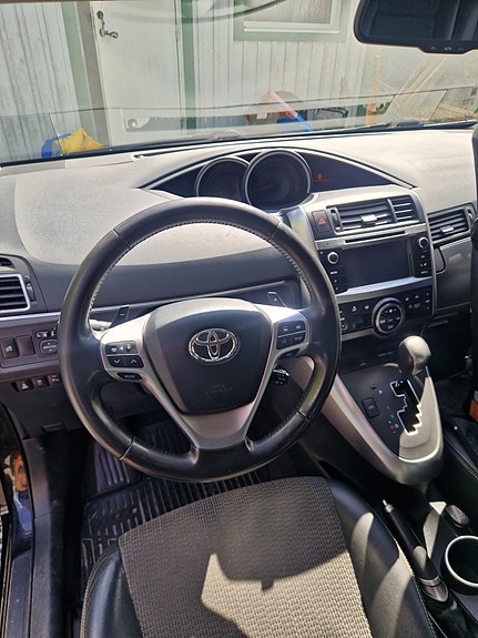 Toyota Verso 3 of 7