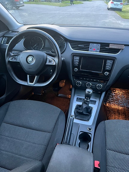Skoda Octavia 4 of 7