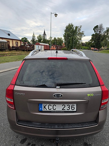 Kia Ceed 8 of 10