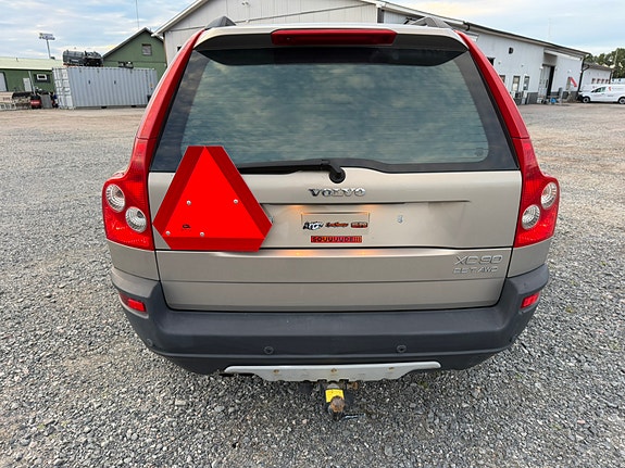 Volvo XC90 18 of 30
