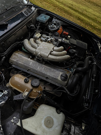 BMW 325i 13 of 14