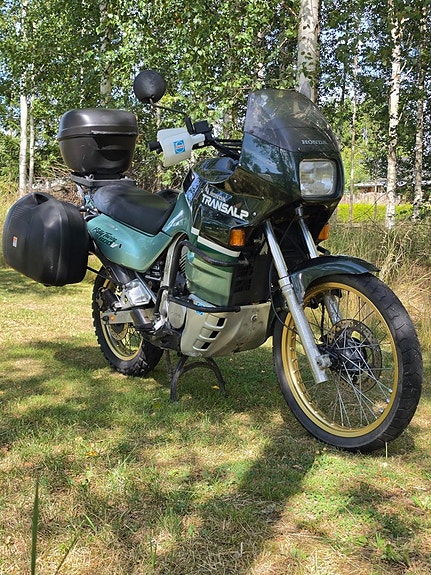 Honda XL600V Video 7 of 13