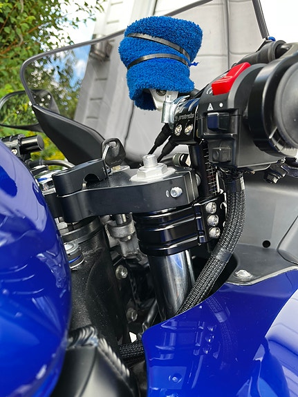 Suzuki SV650S 7 of 9
