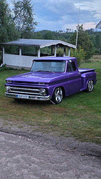Chevrolet C10 3 of 7