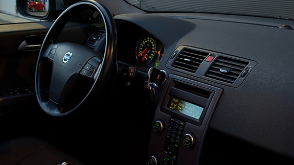 Volvo V50 9 of 16