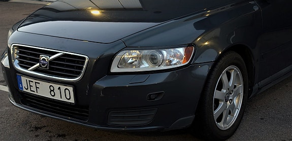 Volvo V50 5 of 16