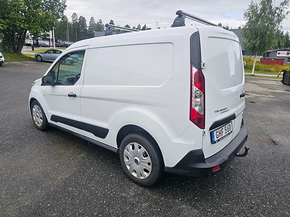 Ford Transit Connect 3 of 5
