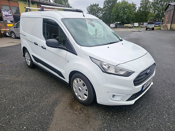 Ford Transit Connect 2 of 5