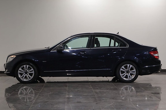 Mercedes-Benz C300 3 of 12