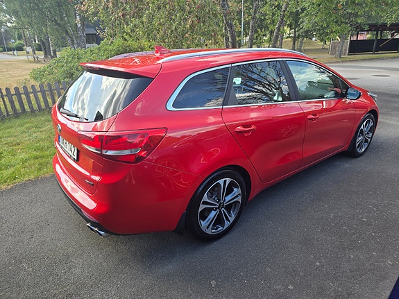 Kia Ceed 2 of 18