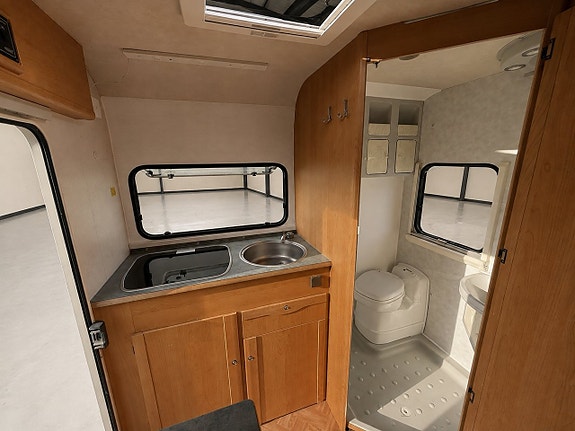 Fiat Ducato Adria Conversion 2.8 TDI /6 bälten /Ny kamrem /Dragkrok 9 of 16