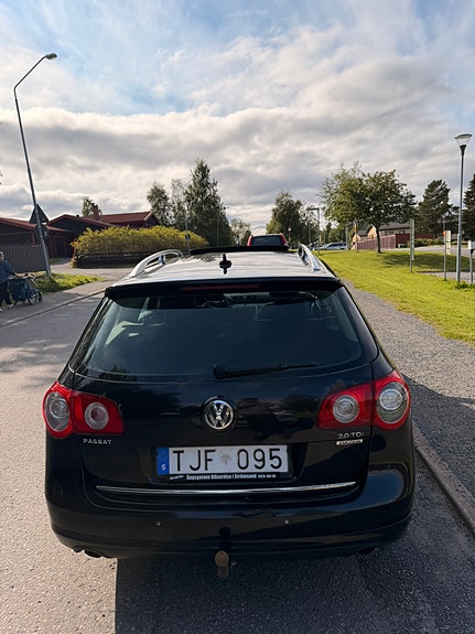 Volkswagen Passat 4 of 7