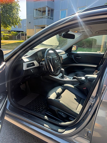 BMW 320d 7 of 12