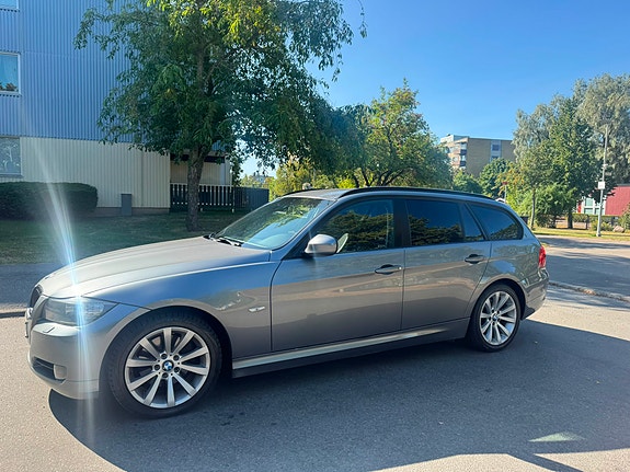 BMW 320d 3 of 12
