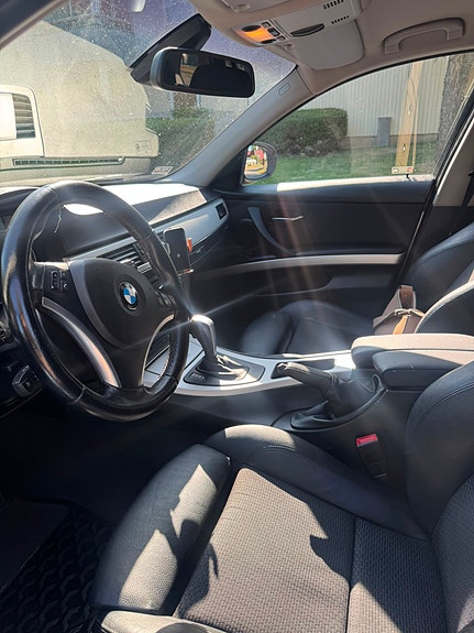 BMW 320d 8 of 12