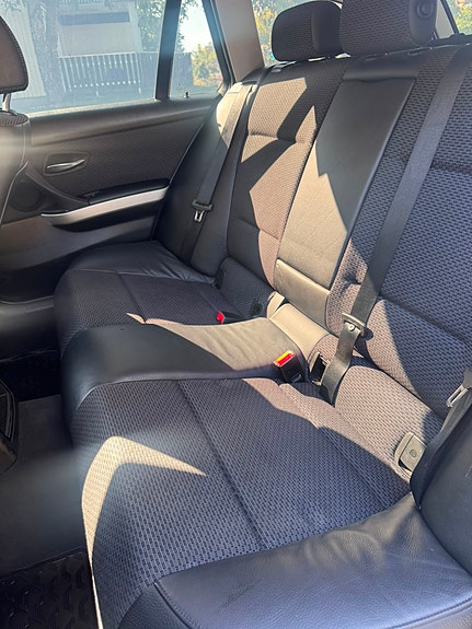 BMW 320d 5 of 12