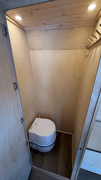 Peugeot Boxer -Campervan -Offgrid -Nyservad 9 of 20