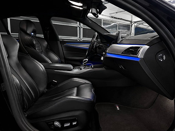 BMW M5 8 of 11
