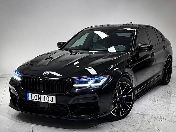 BMW M5 3 of 11