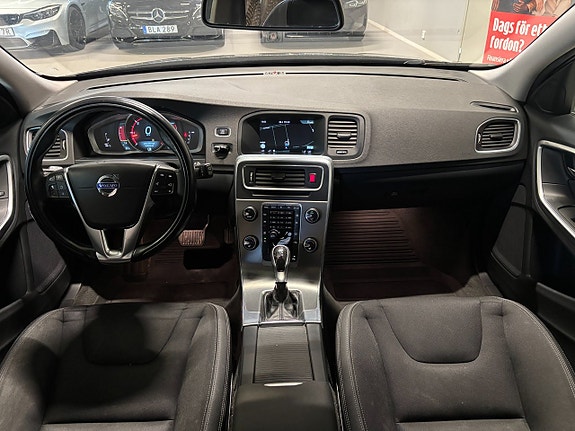 Volvo V60 12 of 21