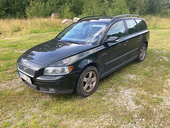 Volvo V50 2 of 2