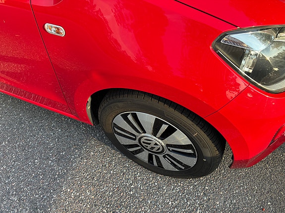 Volkswagen UP! 8 of 10