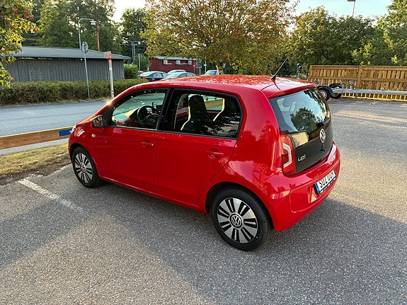 Volkswagen UP! 4 of 10