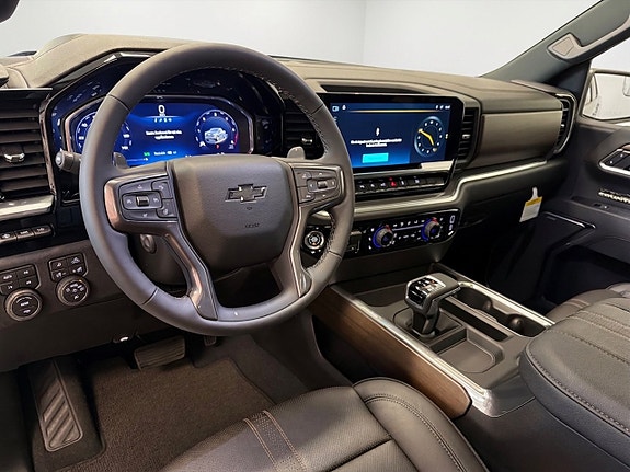 Chevrolet Silverado 1500 6 of 19