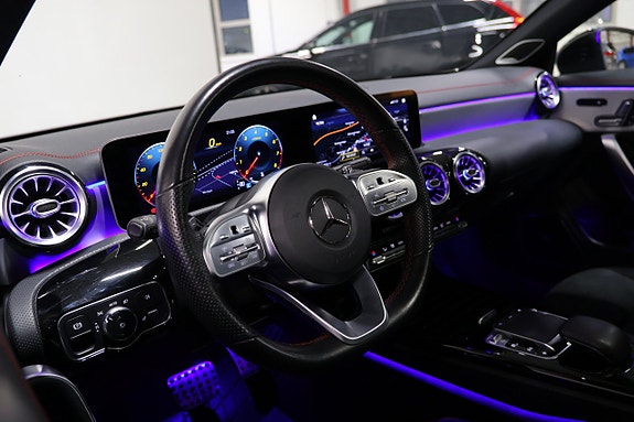 Mercedes-Benz CLA220 16 of 24