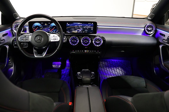 Mercedes-Benz CLA220 11 of 24