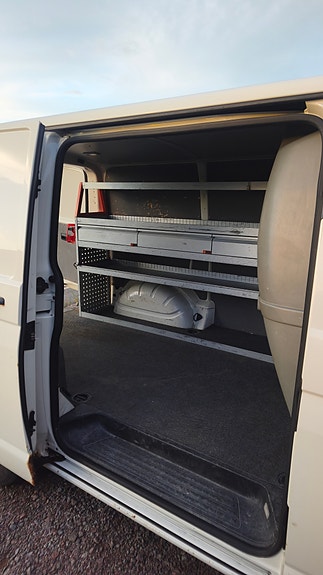 Volkswagen Transporter 8 of 11