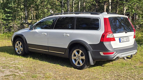 Volvo XC70 3 of 11