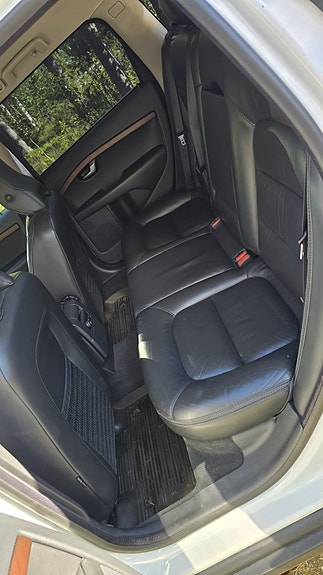 Volvo XC70 7 of 11