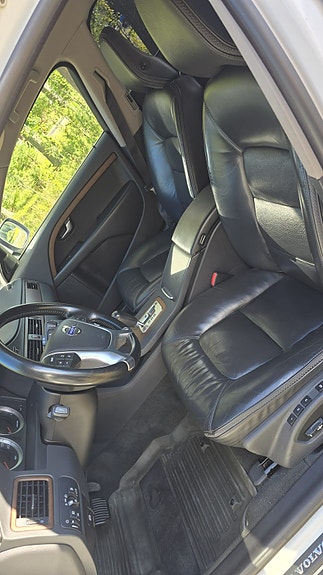 Volvo XC70 6 of 11