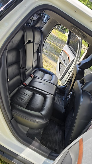 Volvo XC70 8 of 11