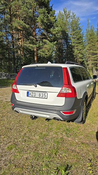 Volvo XC70 4 of 11