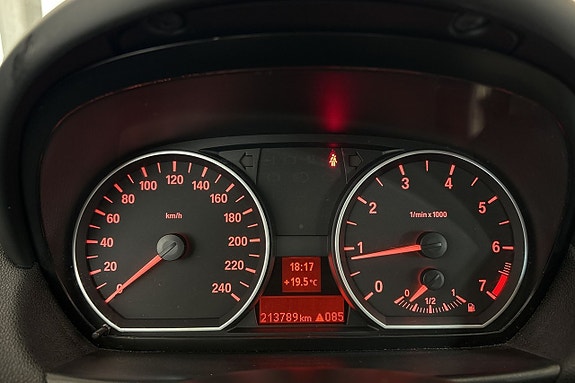 BMW 120i 16 of 17