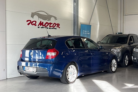 BMW 120i 7 of 17
