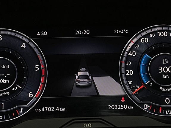 Volkswagen Passat 22 of 25